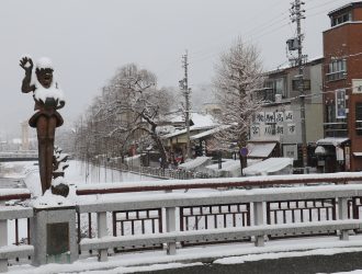 冬～朝市の雪景色～