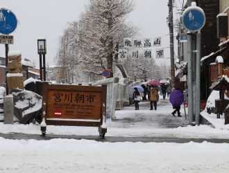 冬～朝市の雪景色～